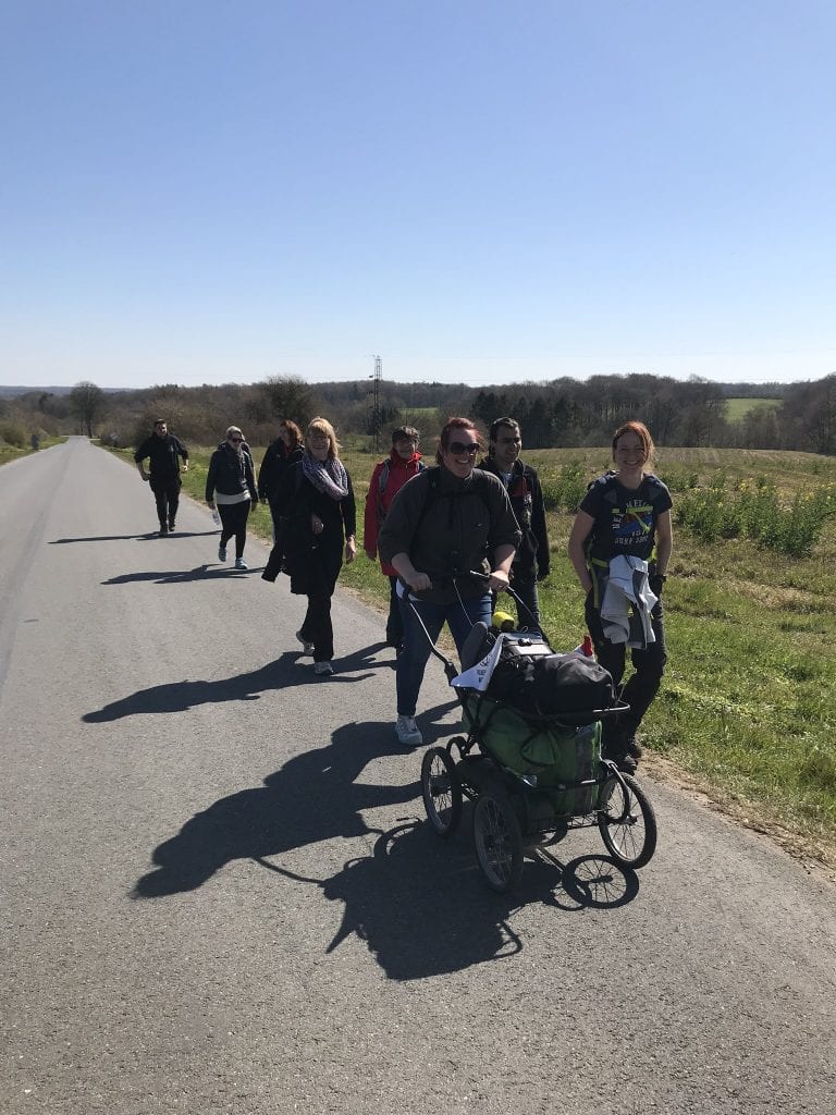 ensomhed - gå - gåtur - march - Gå Mig Glad